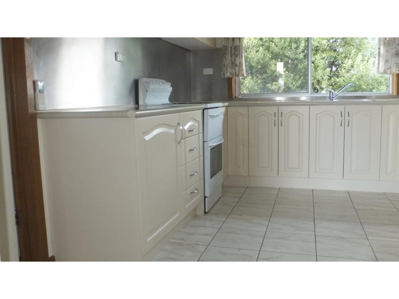 400 Warburton Highway, Wandin North VIC 3139