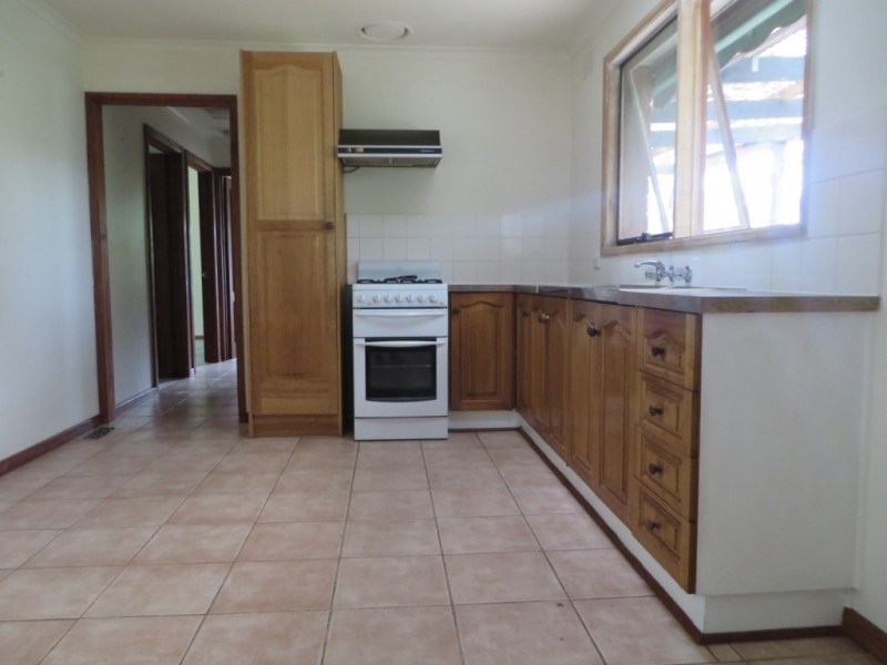 17 Kerr Crescent, Montrose VIC 3765