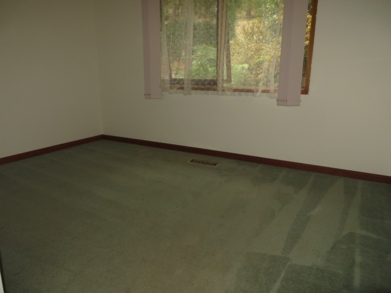 17 Kerr Crescent, Montrose VIC 3765