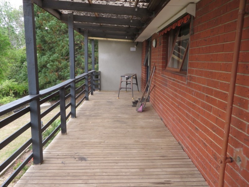 17 Kerr Crescent, Montrose VIC 3765