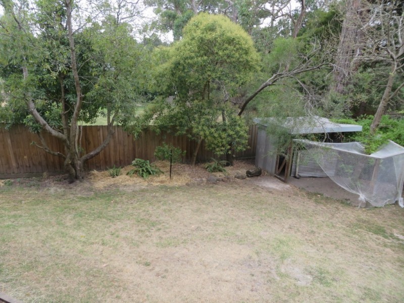 17 Kerr Crescent, Montrose VIC 3765