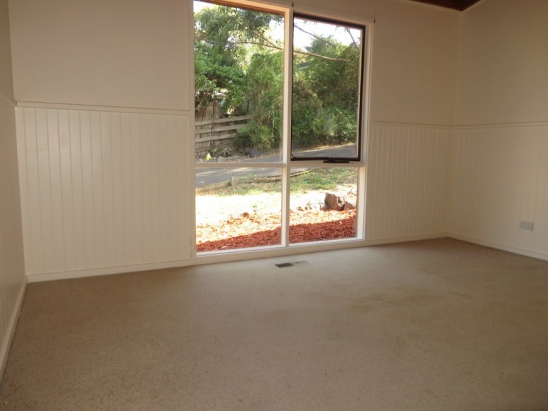 32 Smithacres Road, Montrose VIC 3765