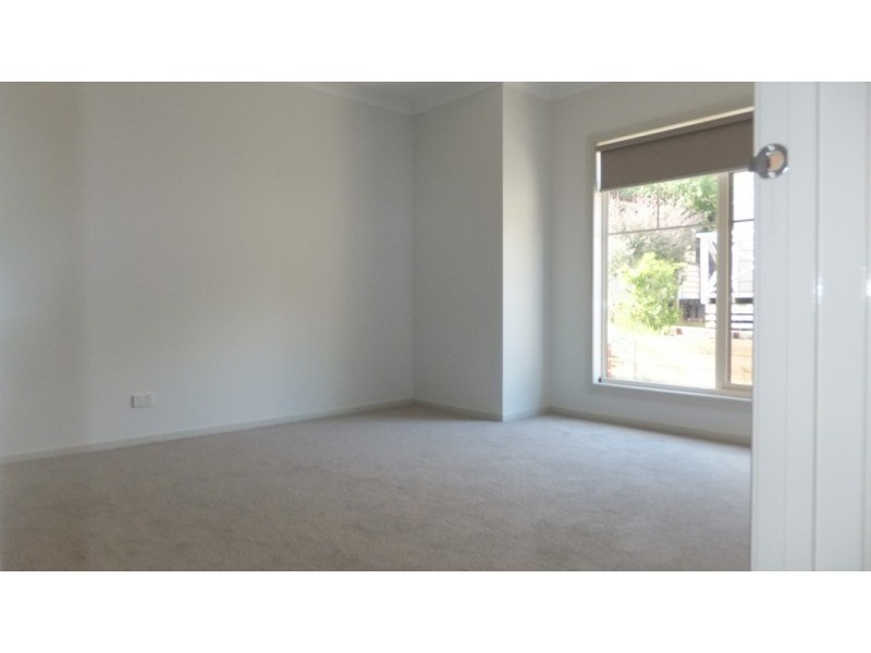 7B View Street, Wandin North VIC 3139