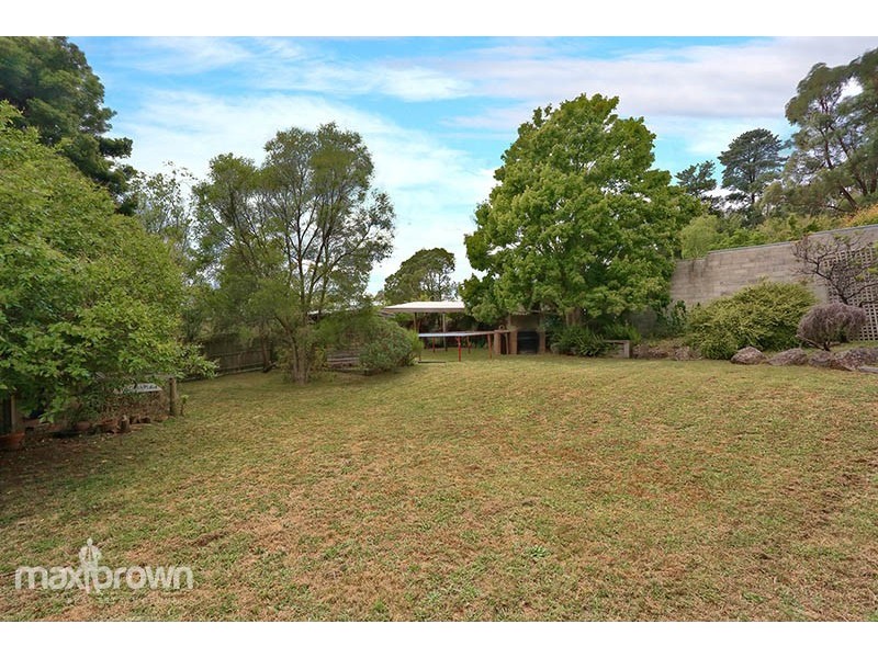 13 Copeland Drive, Montrose VIC 3765