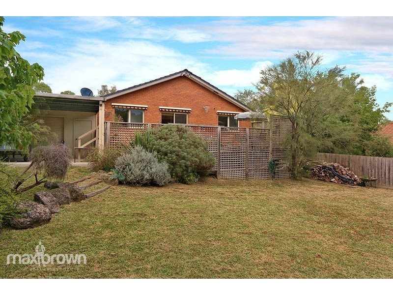 13 Copeland Drive, Montrose VIC 3765