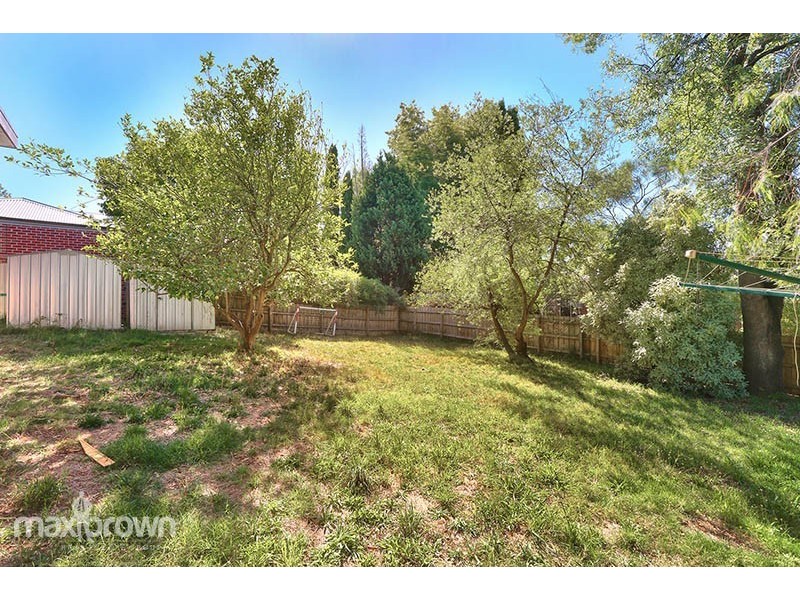 35 Timms Avenue, Croydon VIC 3136