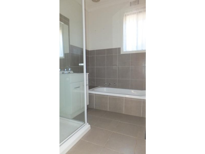 44 Jarvis Avenue, Croydon VIC 3136