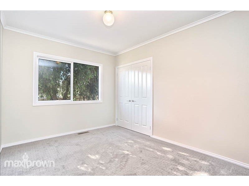5a Wyuna Walk, Mooroolbark VIC 3138