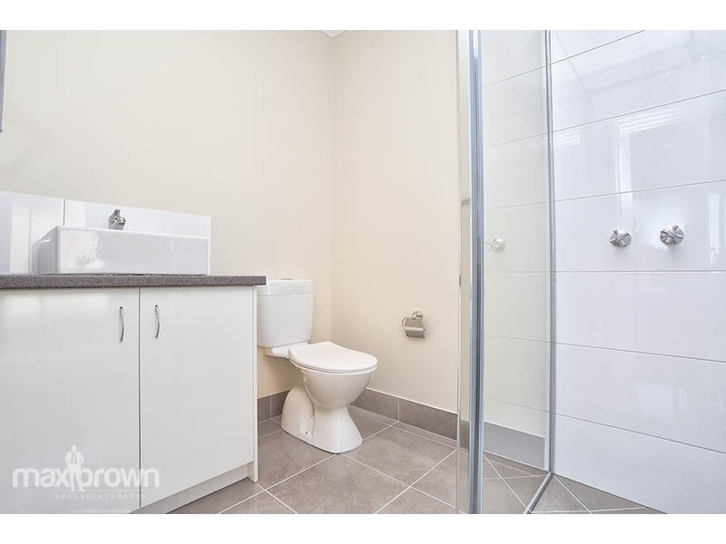 5a Wyuna Walk, Mooroolbark VIC 3138