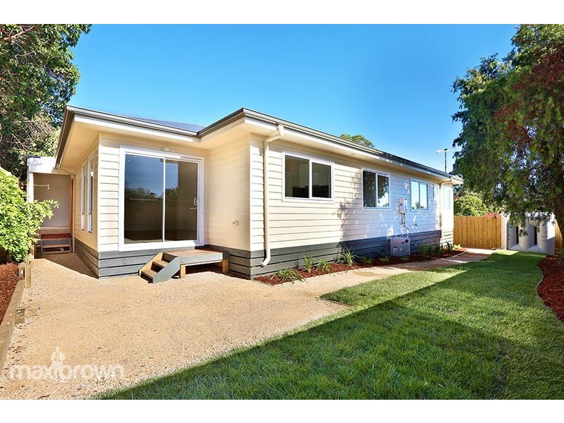 5a Wyuna Walk, Mooroolbark VIC 3138