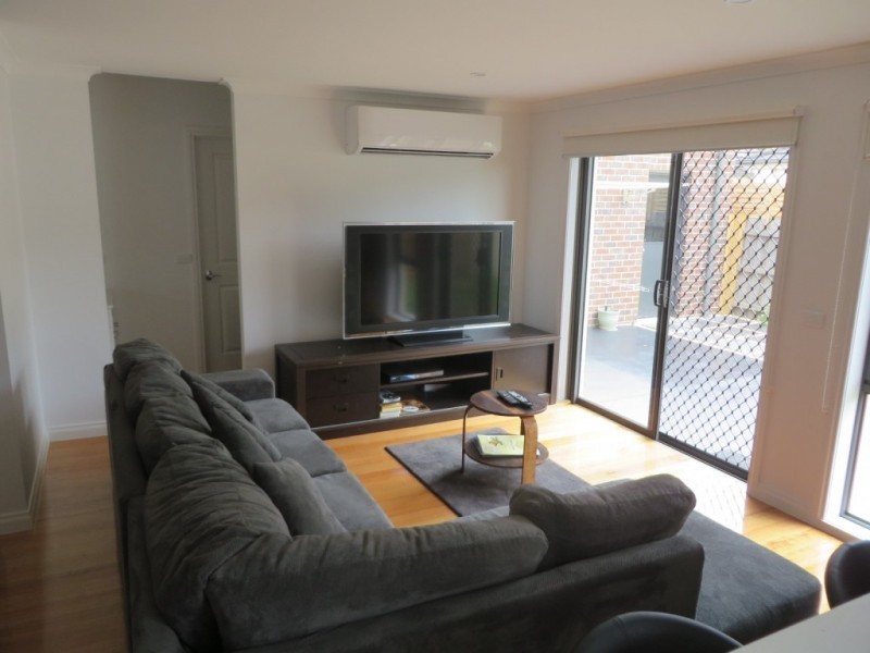 4/32 Karingal Street, Croydon North VIC 3136