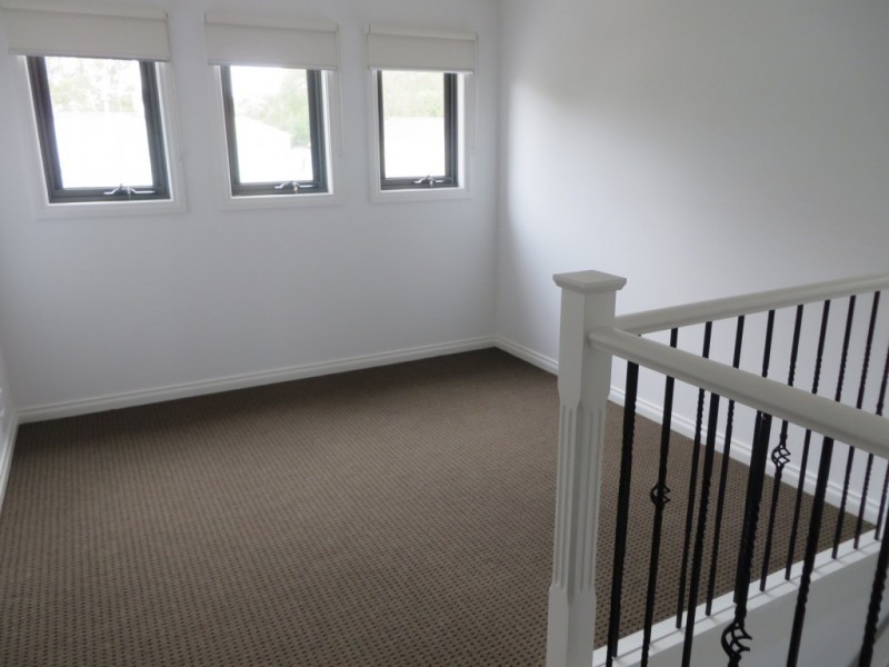 4/32 Karingal Street, Croydon North VIC 3136