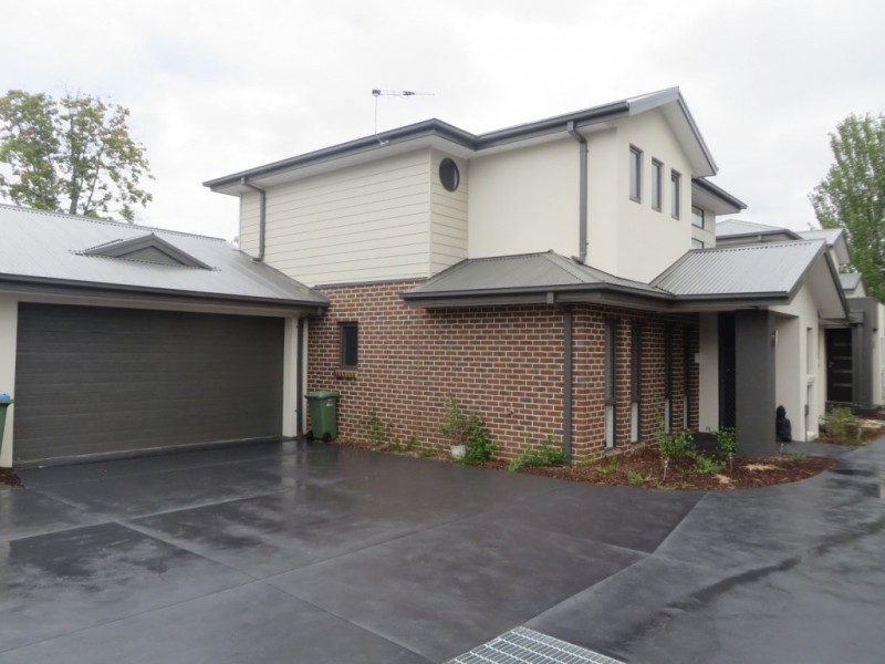 4/32 Karingal Street, Croydon North VIC 3136