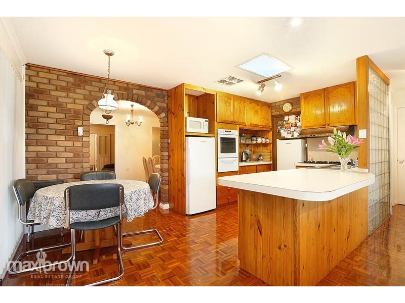 30 Lansell Road, Mooroolbark VIC 3138