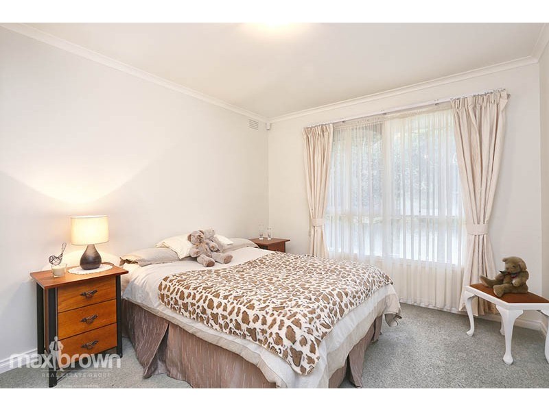 30 Lansell Road, Mooroolbark VIC 3138