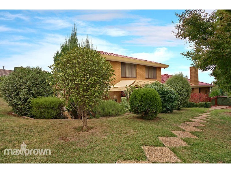 4 Gill Place, Mooroolbark VIC 3138