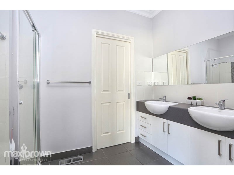 2/114 Anderson Street, Lilydale VIC 3140