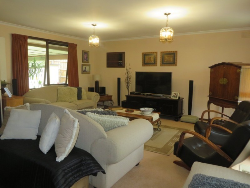 22 Timms Avenue, Croydon VIC 3136