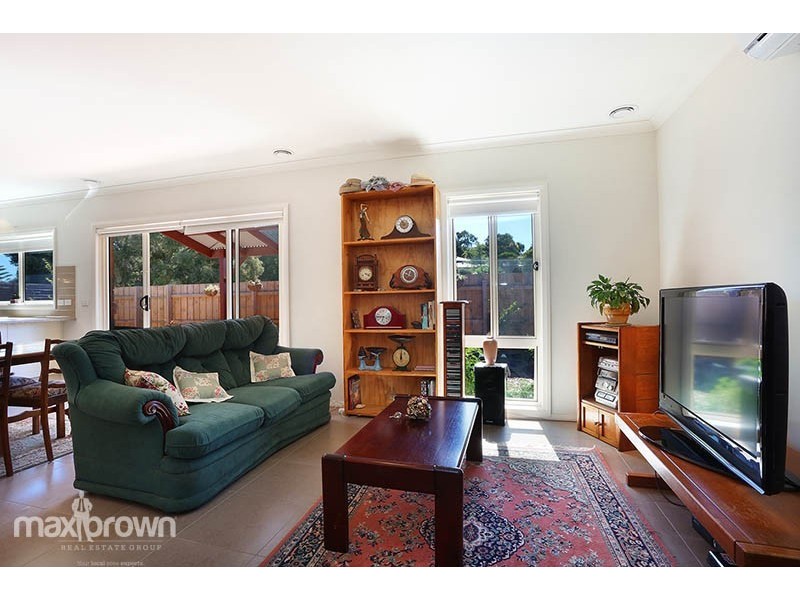 55a Dryden Concourse, Mooroolbark VIC 3138