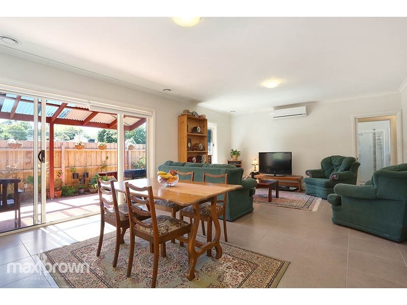 55a Dryden Concourse, Mooroolbark VIC 3138