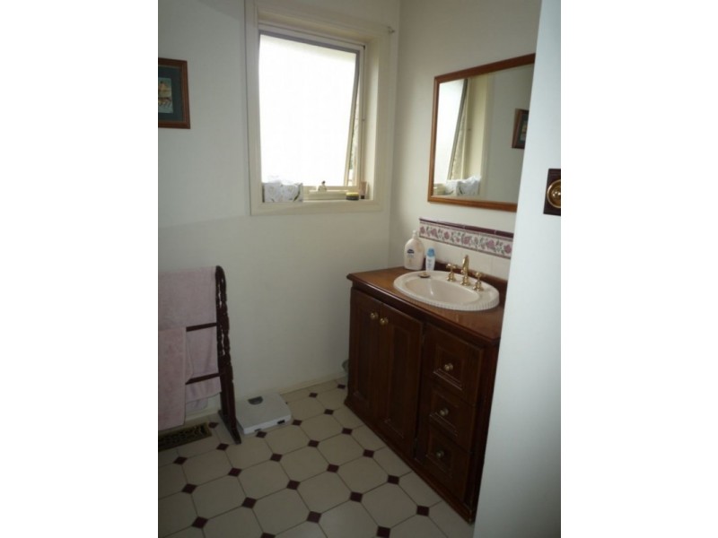 20 Geoffrey Drive, Kilsyth VIC 3137