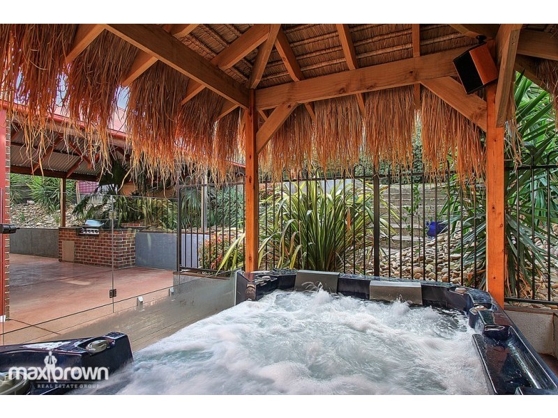 63 Yarra Valley Boulevard, Chirnside Park VIC 3116