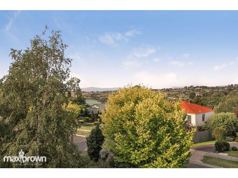 63 Yarra Valley Boulevard, Chirnside Park VIC 3116