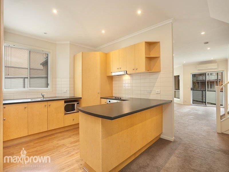 26/13-15 Hewish Road, Croydon VIC 3136