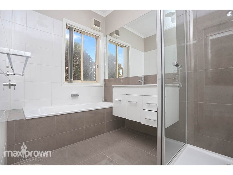 9 Parkview Terrace, Chirnside Park VIC 3116