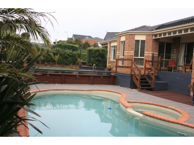 13 Classic Drive, Mooroolbark VIC 3138