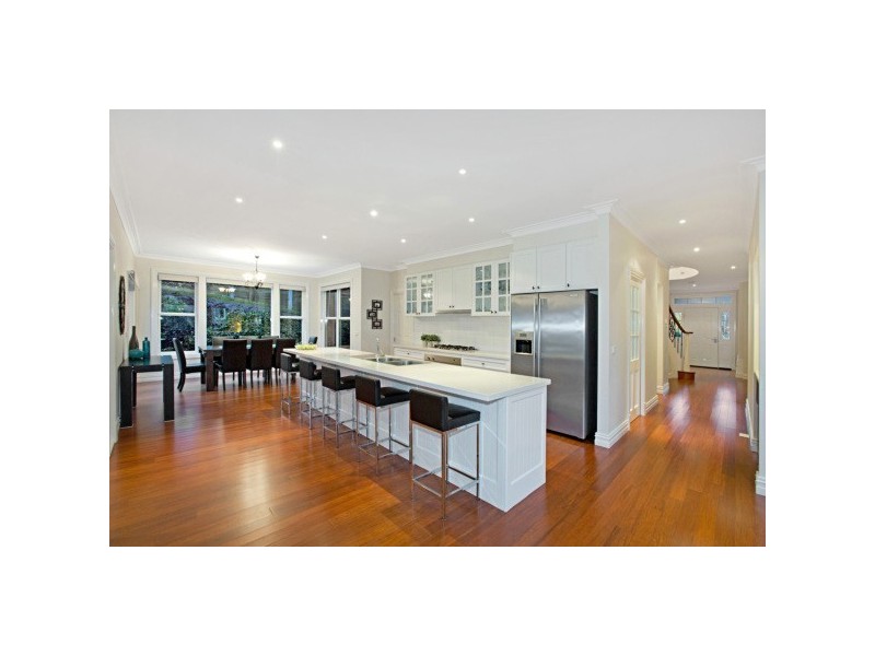 24 High Tor, Mooroolbark VIC 3138