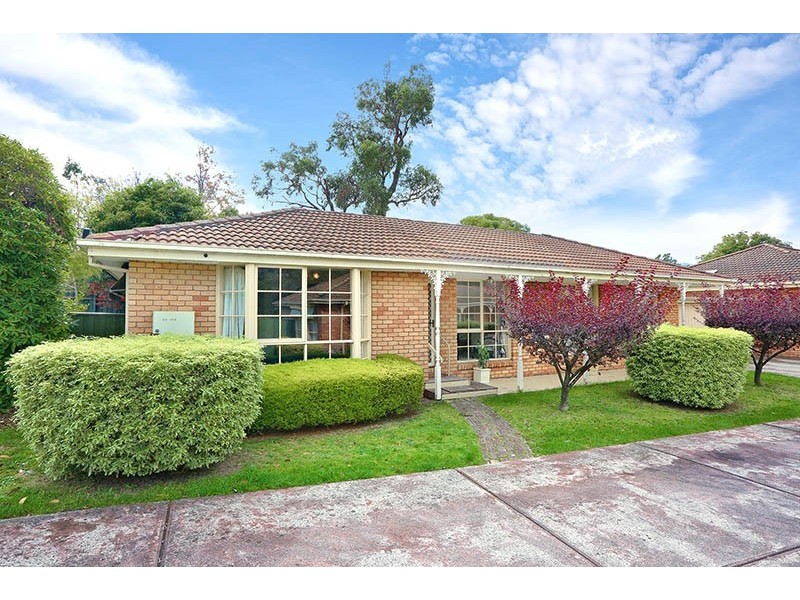 1/2 Rangeview Road, Boronia VIC 3155