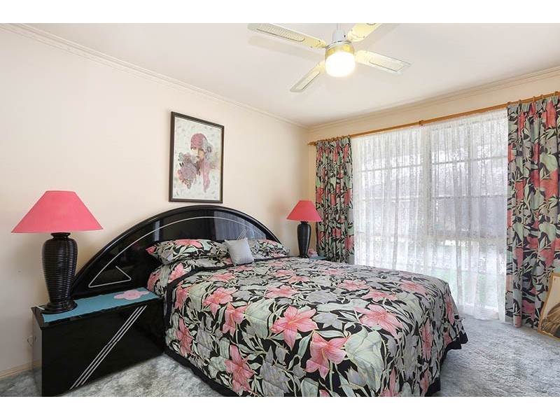 1/2 Rangeview Road, Boronia VIC 3155