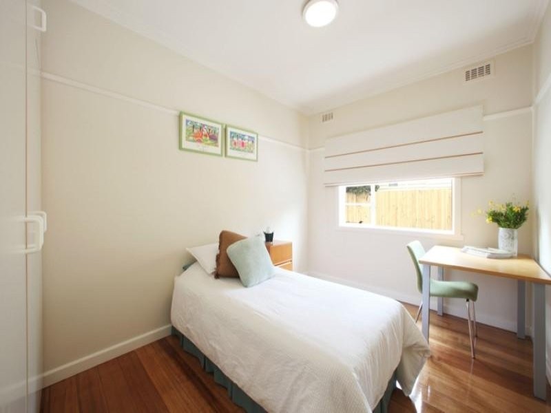 18 Tennyson Street, Kilsyth VIC 3137