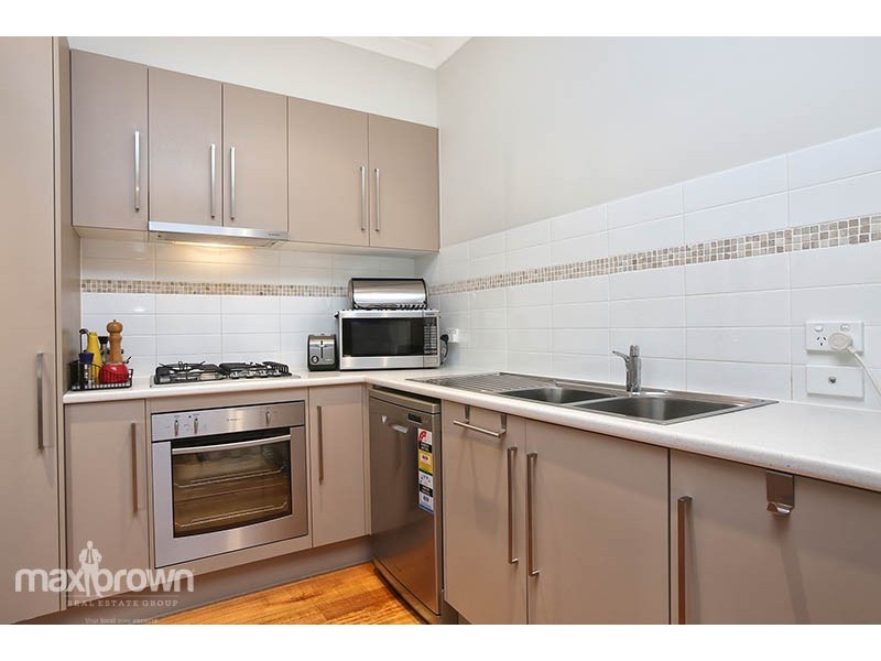 2/7 Mossfield Avenue, Ferntree Gully VIC 3156