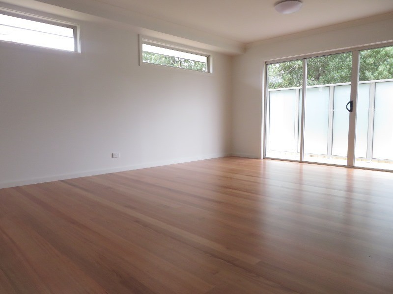 6/17 Landale Avenue, Croydon VIC 3136