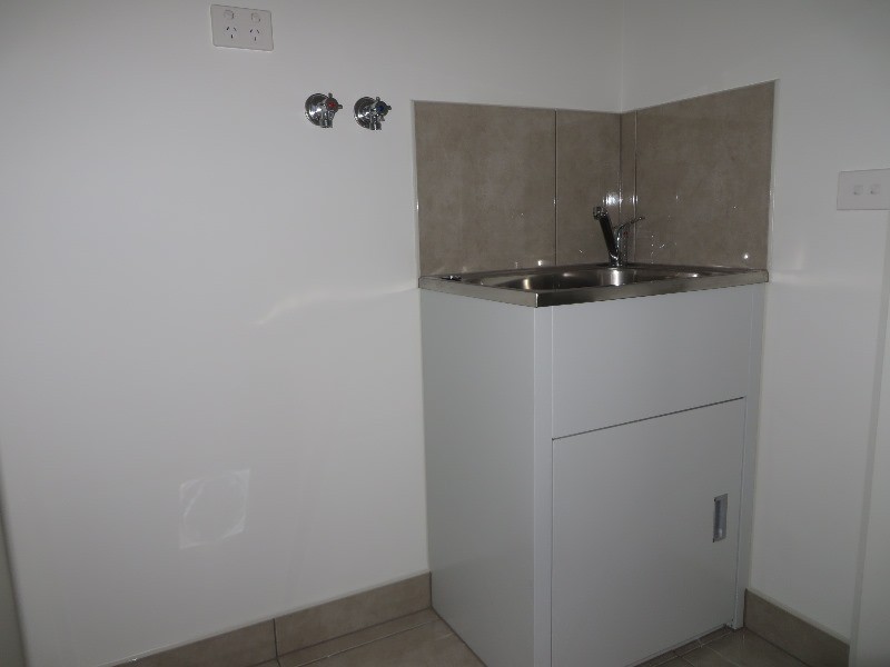 6/17 Landale Avenue, Croydon VIC 3136