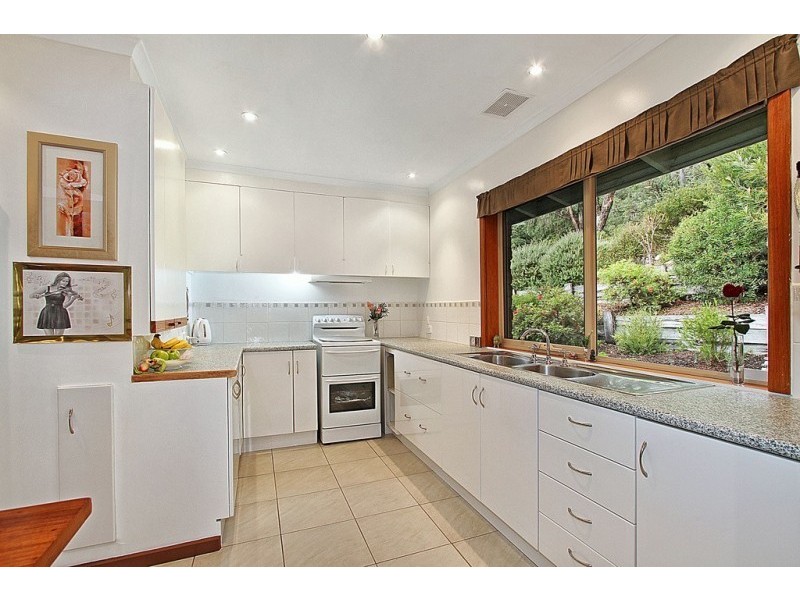 3 Gibbs Road, Montrose VIC 3765