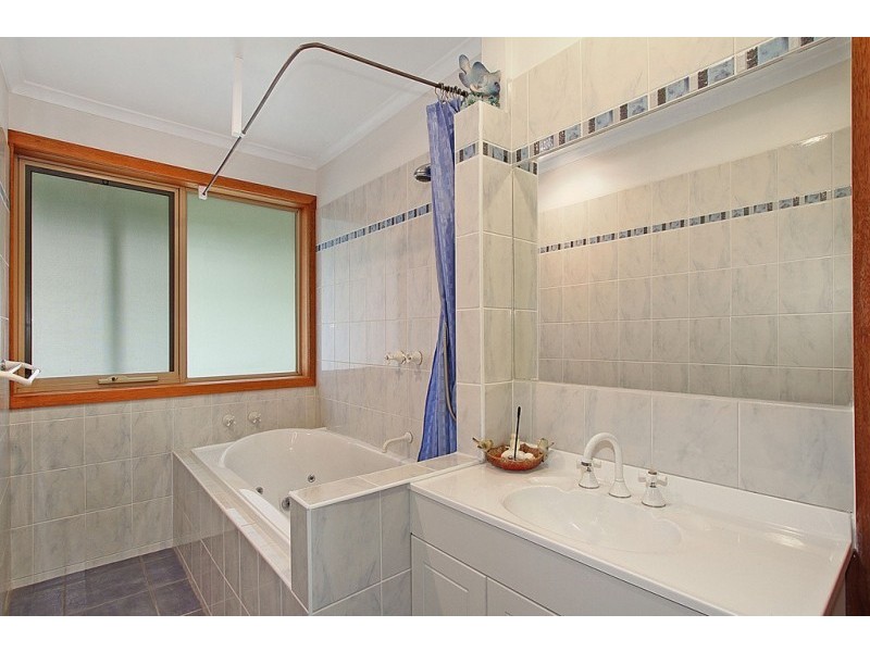 3 Gibbs Road, Montrose VIC 3765