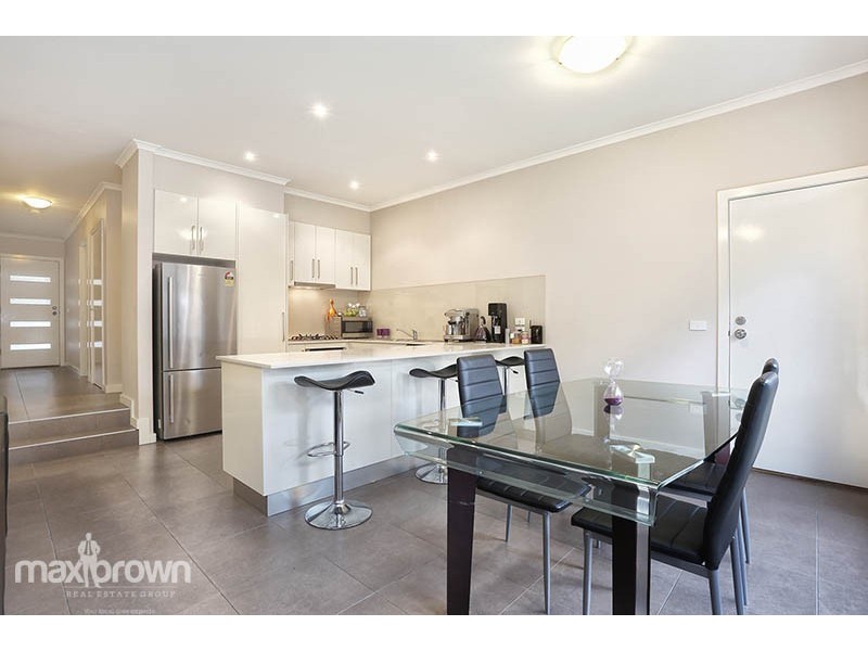 2/12 Lena Grove, Ringwood VIC 3134