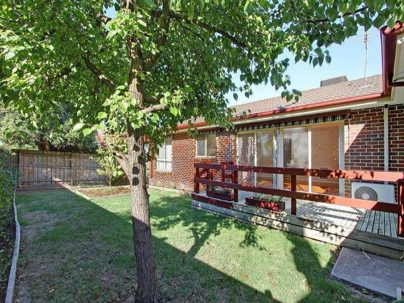 1/40 Hull Road, Croydon VIC 3136