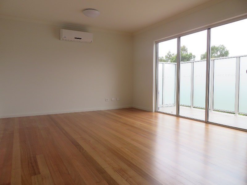 14/17 Landale Avenue, Croydon VIC 3136