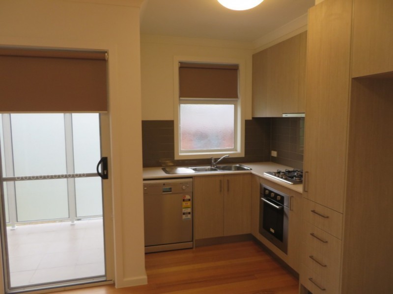 14/17 Landale Avenue, Croydon VIC 3136