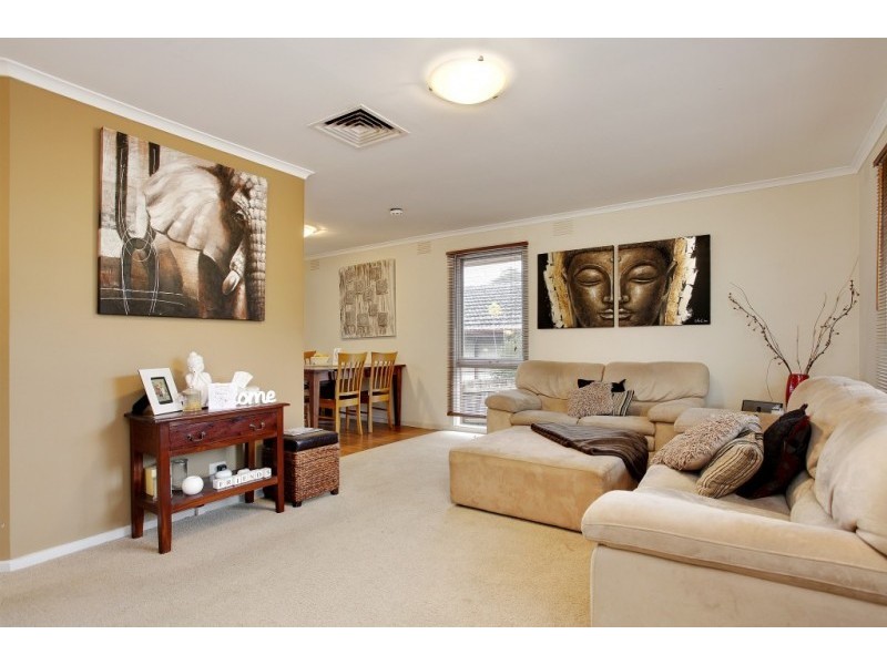 31 Sugarloaf Drive, Chirnside Park VIC 3116