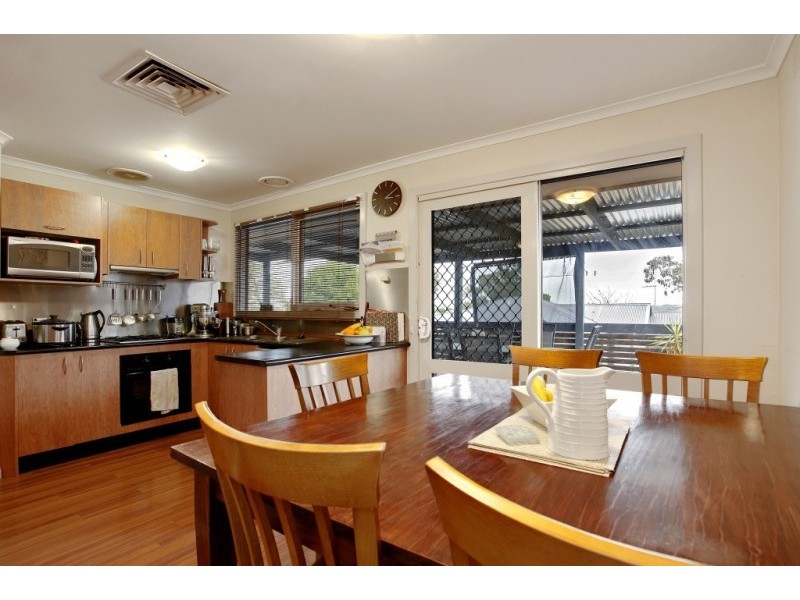 31 Sugarloaf Drive, Chirnside Park VIC 3116