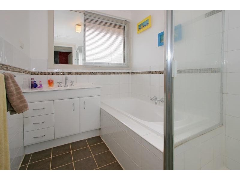 31 Sugarloaf Drive, Chirnside Park VIC 3116