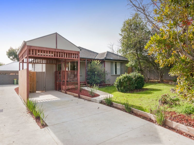 1/15 Nolan Avenue, Mooroolbark VIC 3138