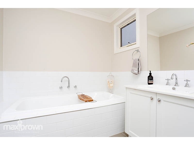 3 Peppermint Court, Montrose VIC 3765