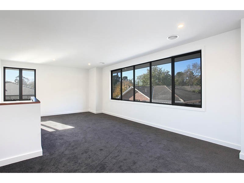 4 Royadie Rise at 36 – 40 Peel Street, Berwick VIC 3806