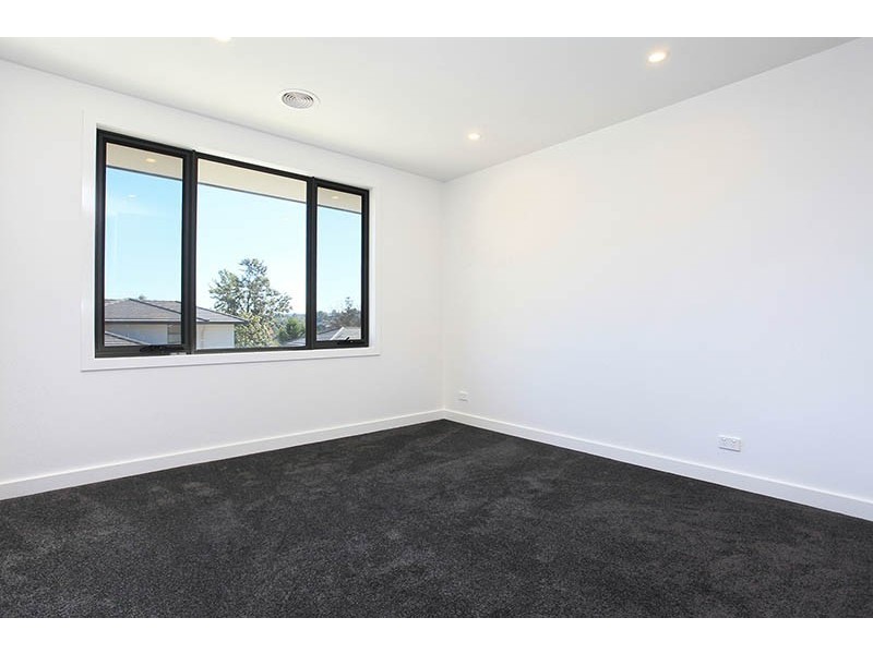 4 Royadie Rise at 36 – 40 Peel Street, Berwick VIC 3806